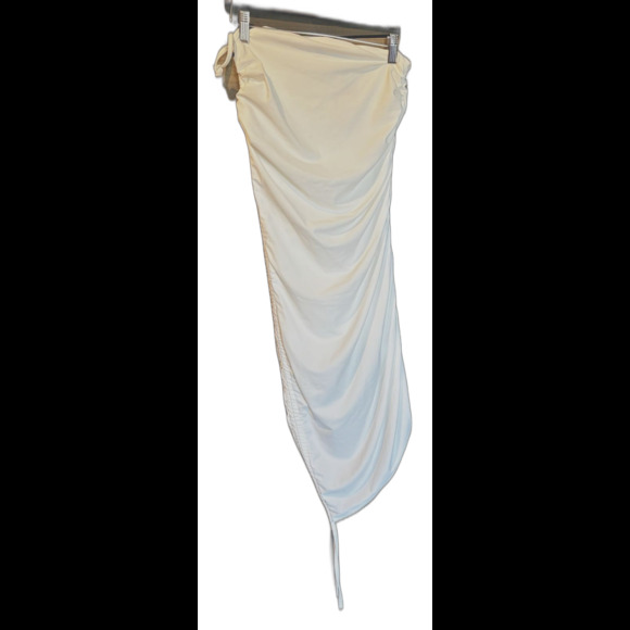 NWT Edikted Lynn Strapless White Knit Maxi Dress Women’s Size L Bodycon Ruched - Picture 3 of 8